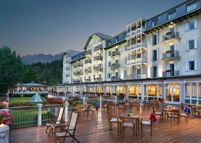 Cortina d'Ampezzo hotels near Vitelli