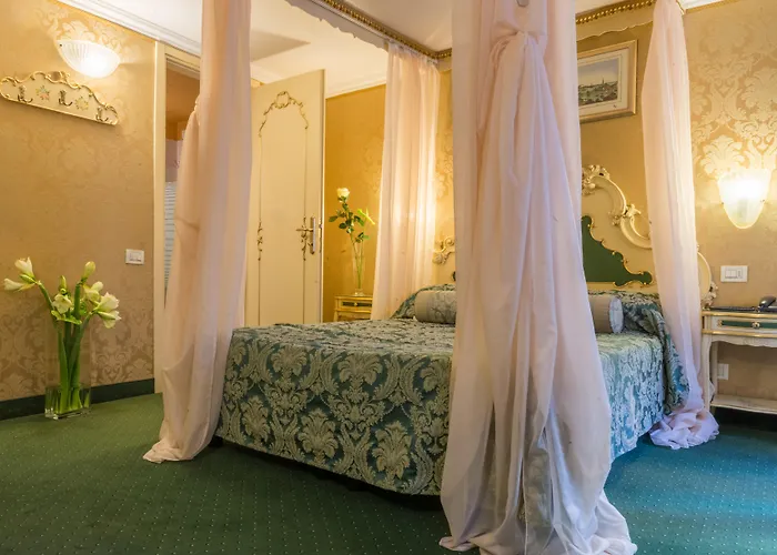 Boutique Hotel Becher Venice