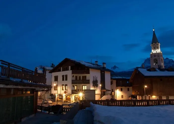 Room In Hotel Alaska Cortina d'Ampezzo