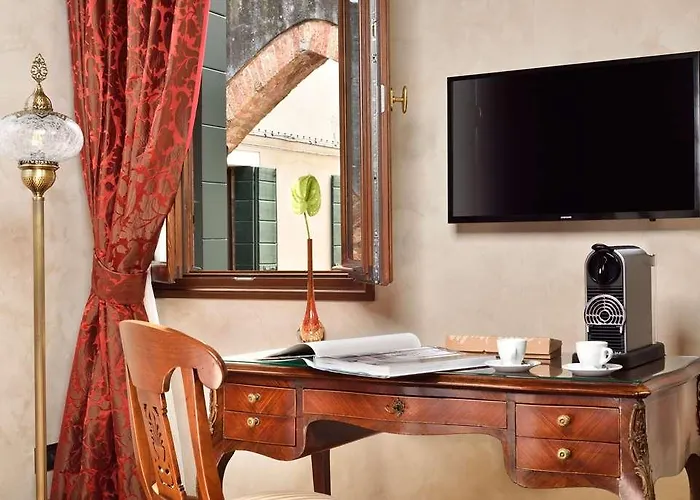 Theodora Empress Apartment Venice