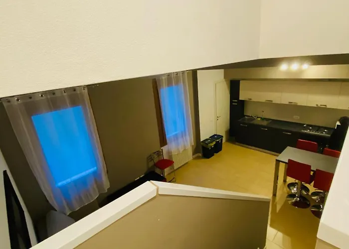 Central Luxury Garden Guest House Mestre