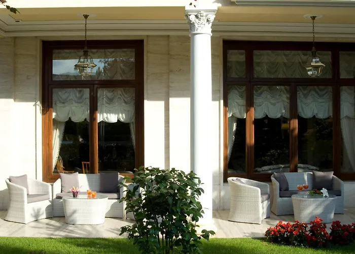 Abano Terme hotels near Columbus Thermal Pool