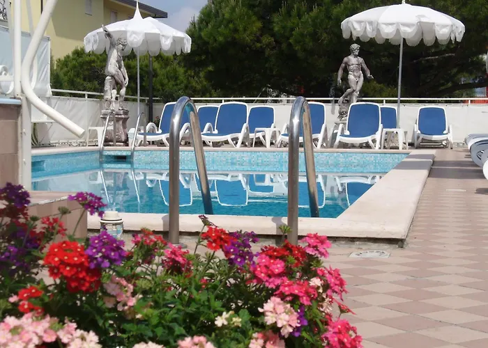Lido di Jesolo hotels near Piazza Mazzini
