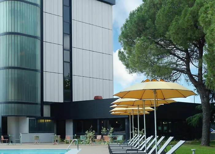 Marghera hotels near Piazza Ferretto