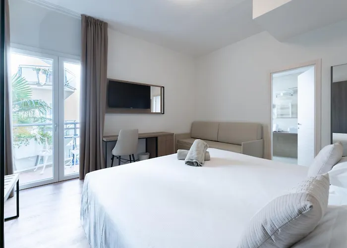 Lido di Jesolo hotels near Tropicarium Park