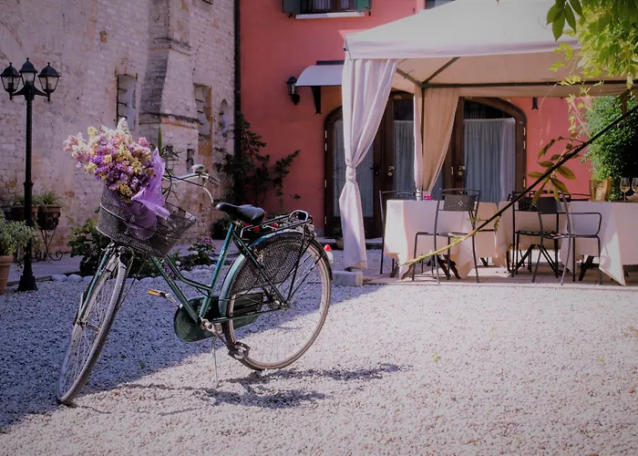 Mira hotels near Squero Monumentale di Dolo