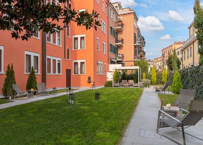 Cornuda Hotels