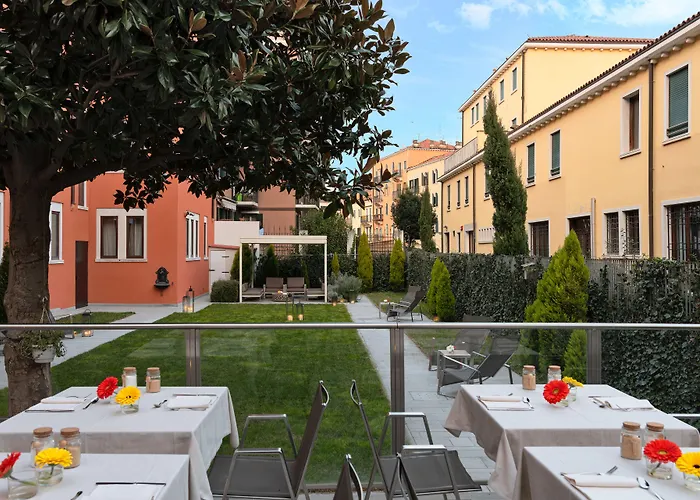 Lugo di Vicenza Hotels