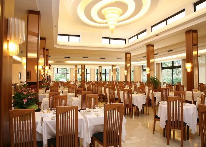 Montegrotto Terme hotels near Acquedotto Romano