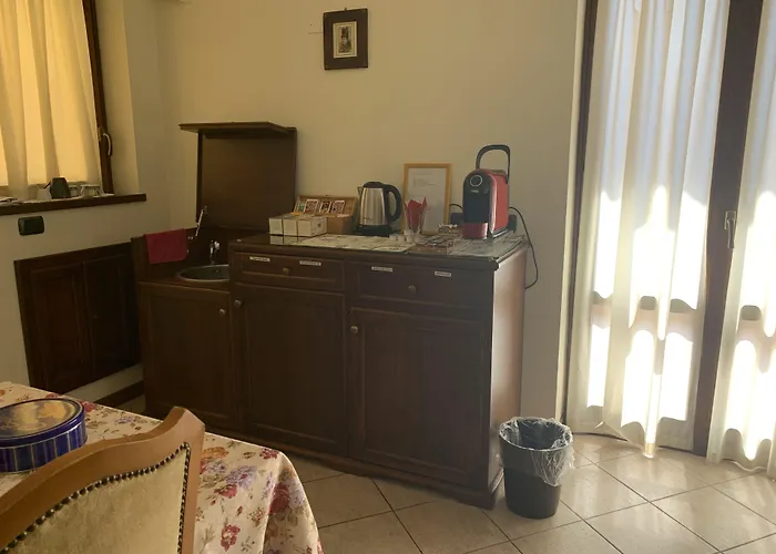 Verona hotels near Scaliger Tombs