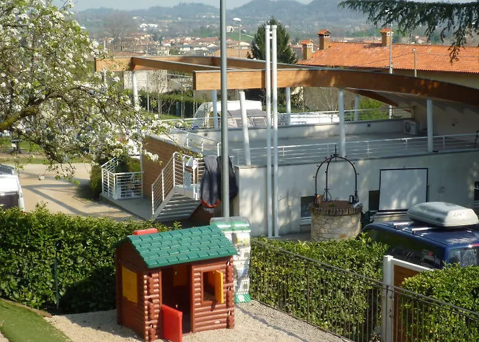 Borso del Grappa Hotels
