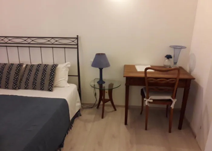Treviso hotels near Le Mura di Treviso