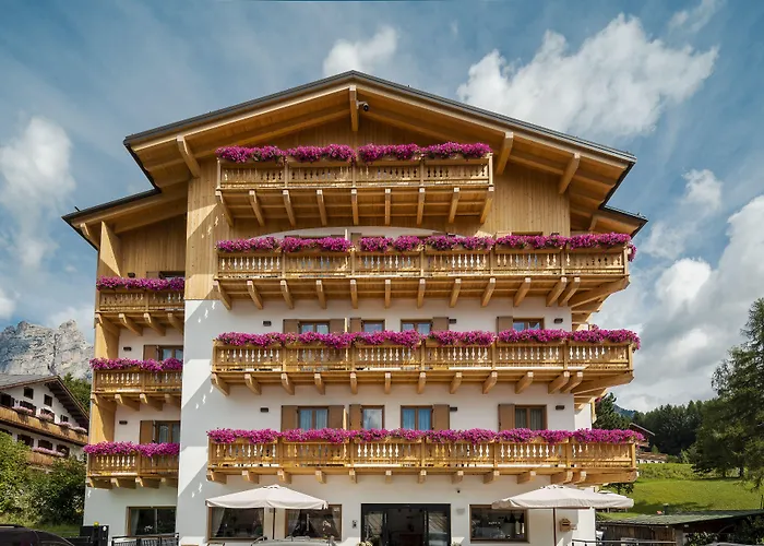 Camina Suite And Spa Cortina d'Ampezzo