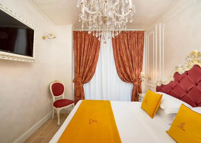 Verona hotels near Corso Porta Borsari