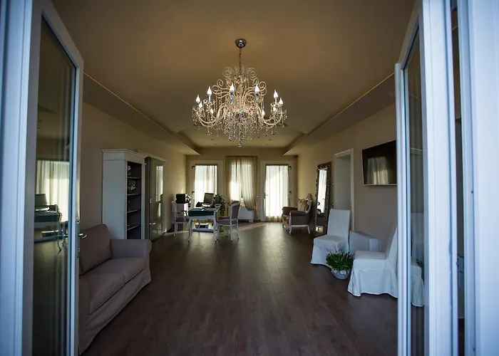 Treviso hotels near Passeggiata Lungo il Fiume Sile