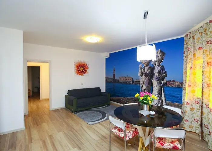 Marghera hotels near Galleria Matteotti